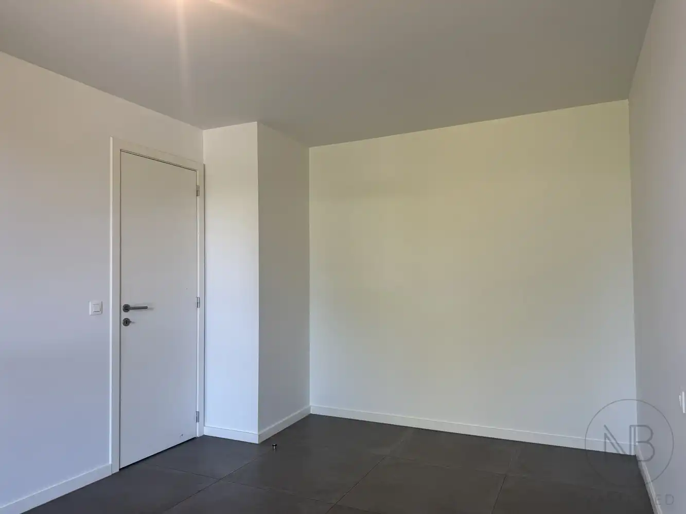 Ruim 2-slaapkamer appartement nabij centrum Genk foto 17