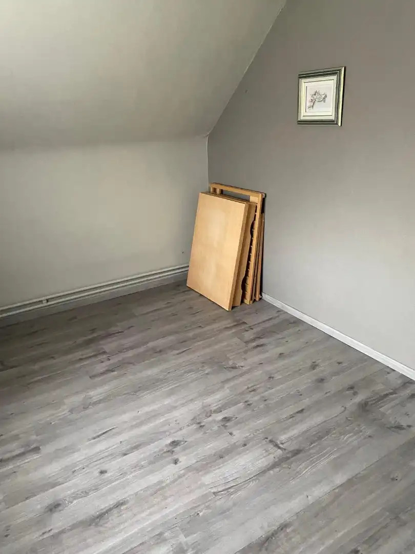 Vrijstaande woning met potentieel op ruim breed (30m) perceel – Regio Mol (Millegem / Achterbos) foto 4