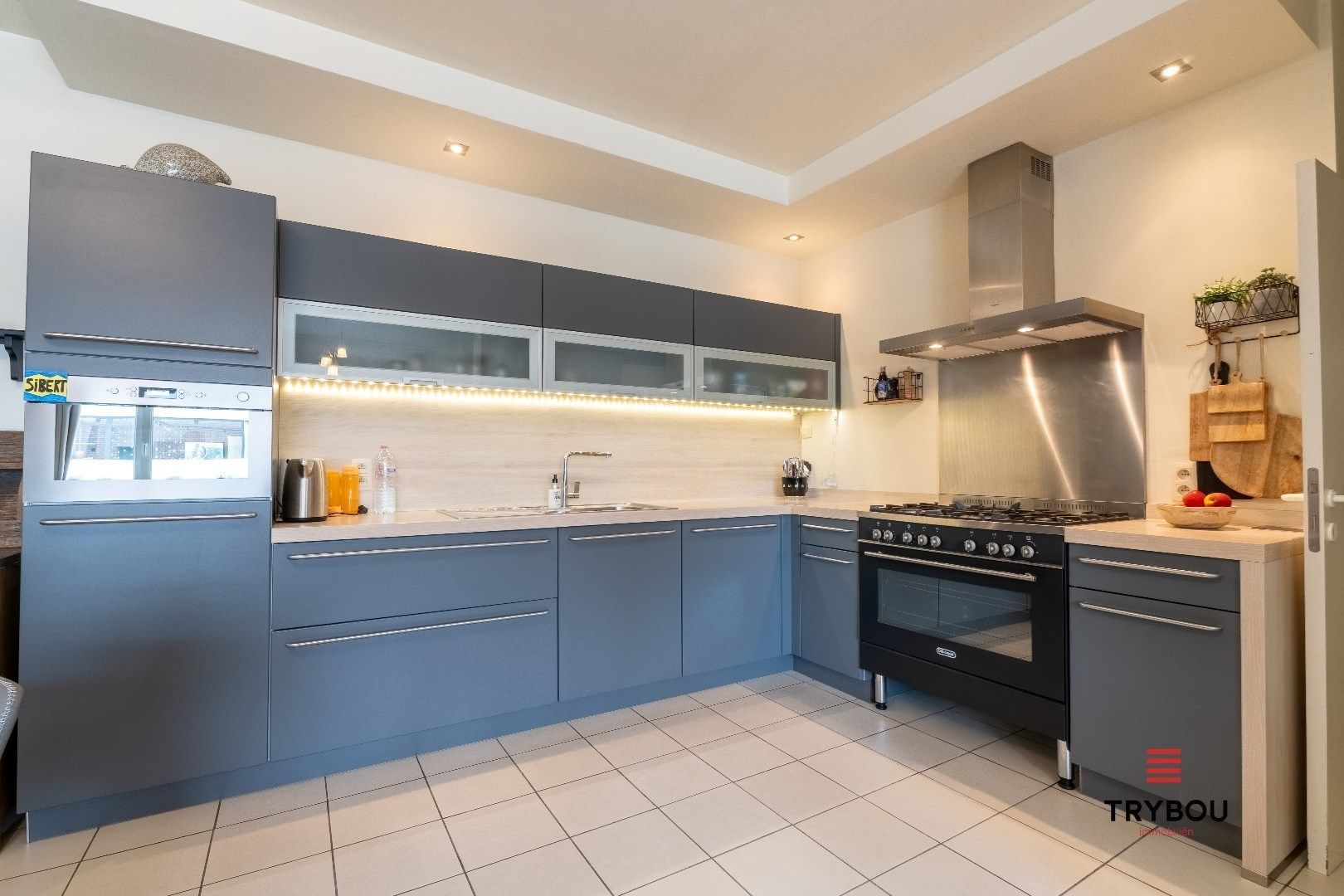 Ruim, instapklaar appartement met garage te koop in Langemark-Poelkapelle foto 12