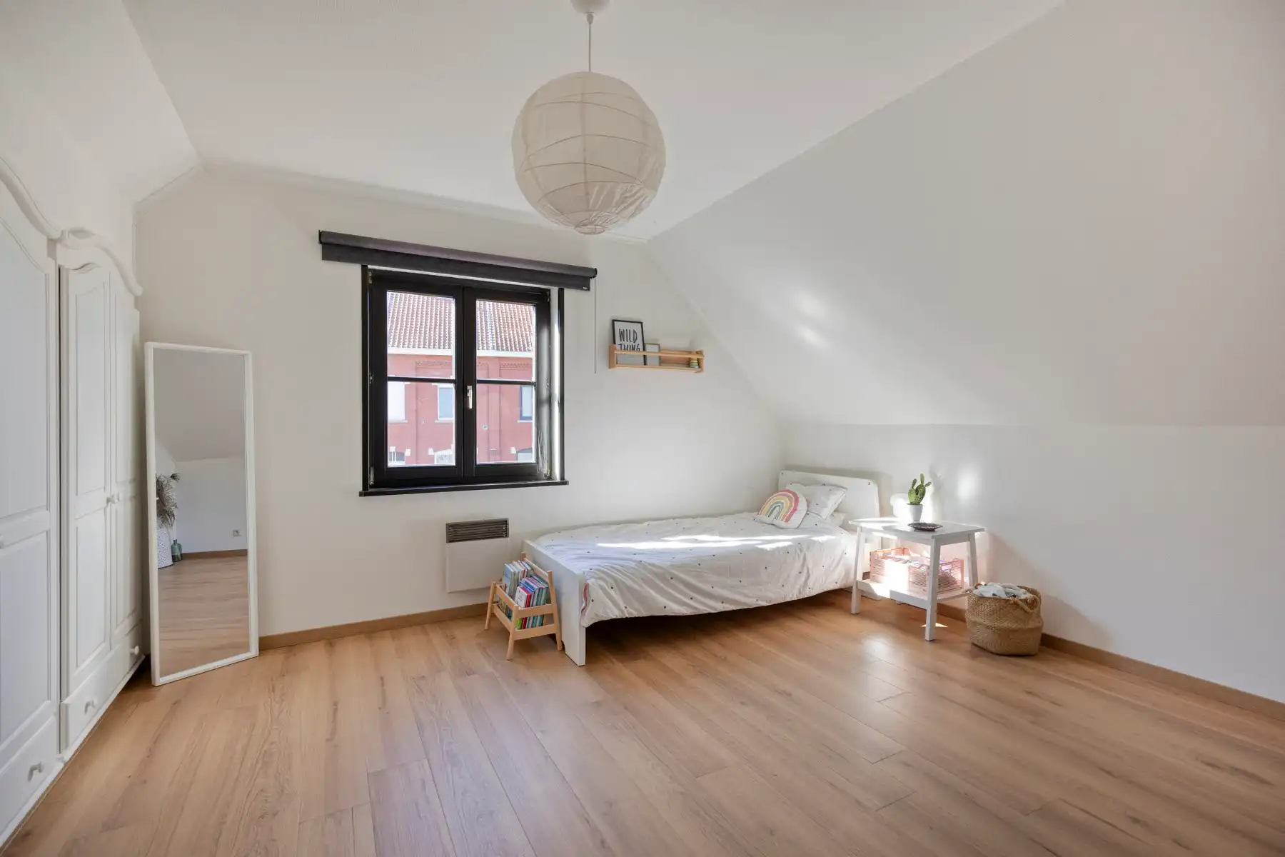 Ruime instapklare woning met prachtige tuin in Oetingen foto 16