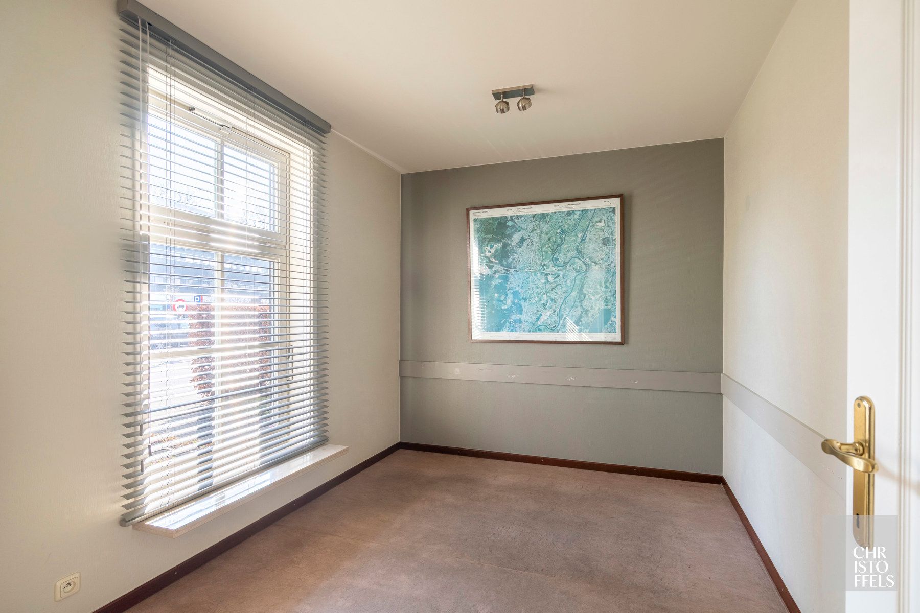 Riante vrijstaande woning mét praktijkruimte in het centrum van Opgrimbie!  foto 22