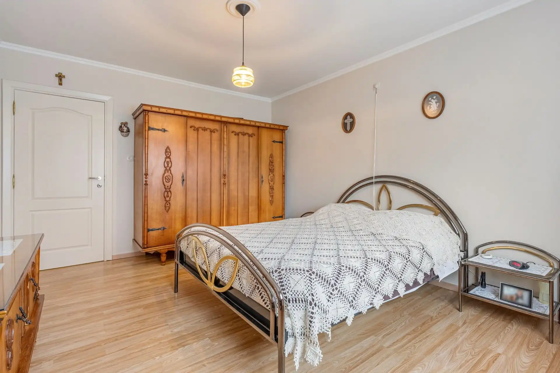 Vrijstaande eengezinswoning met bijhorende gronden foto 21