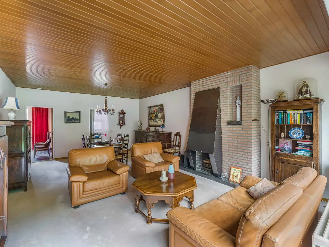 Licht op te frissen woning met 3 slpk. en tuin foto 9