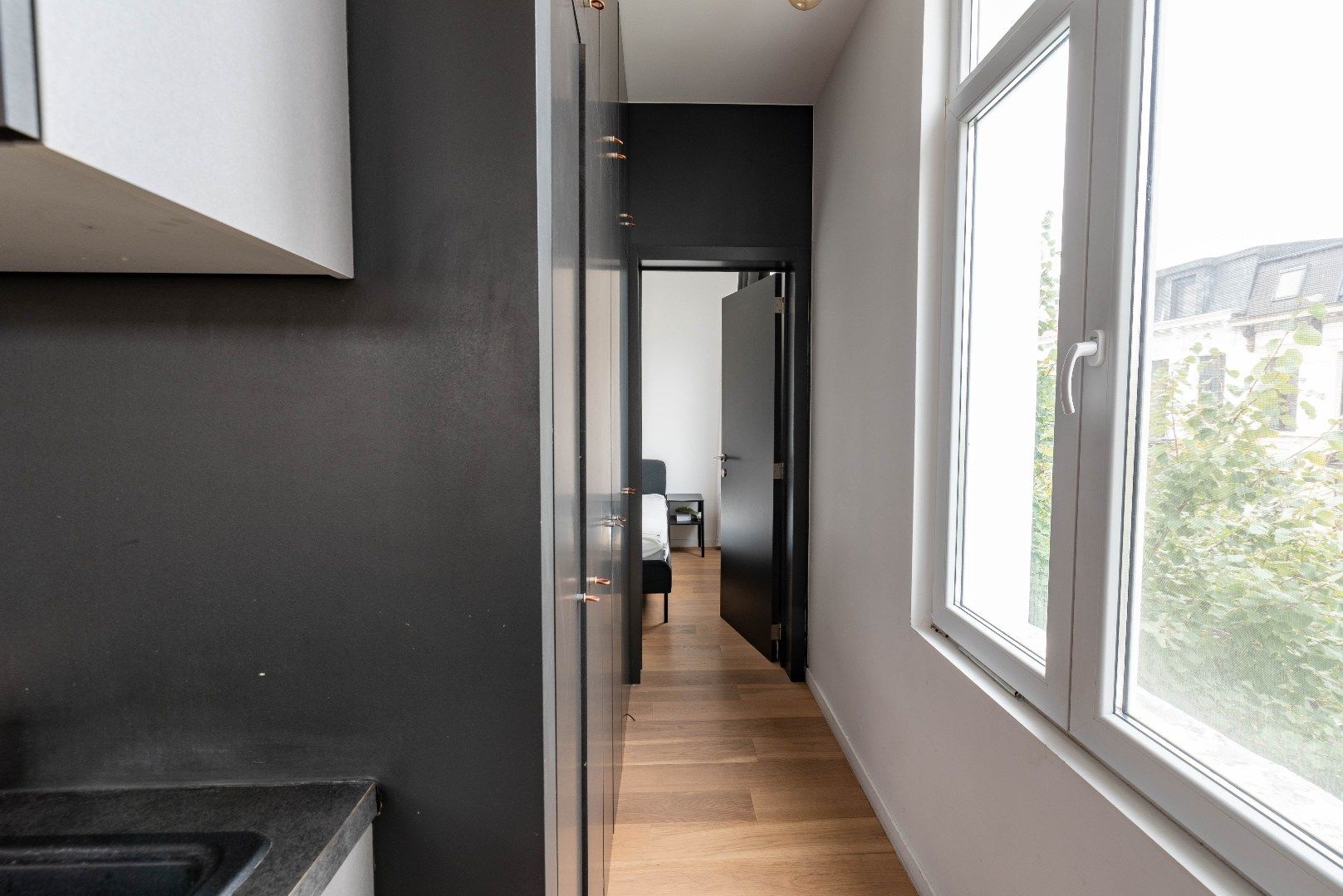 Modern en trendy appartement aan de Marnixplaats! foto 8