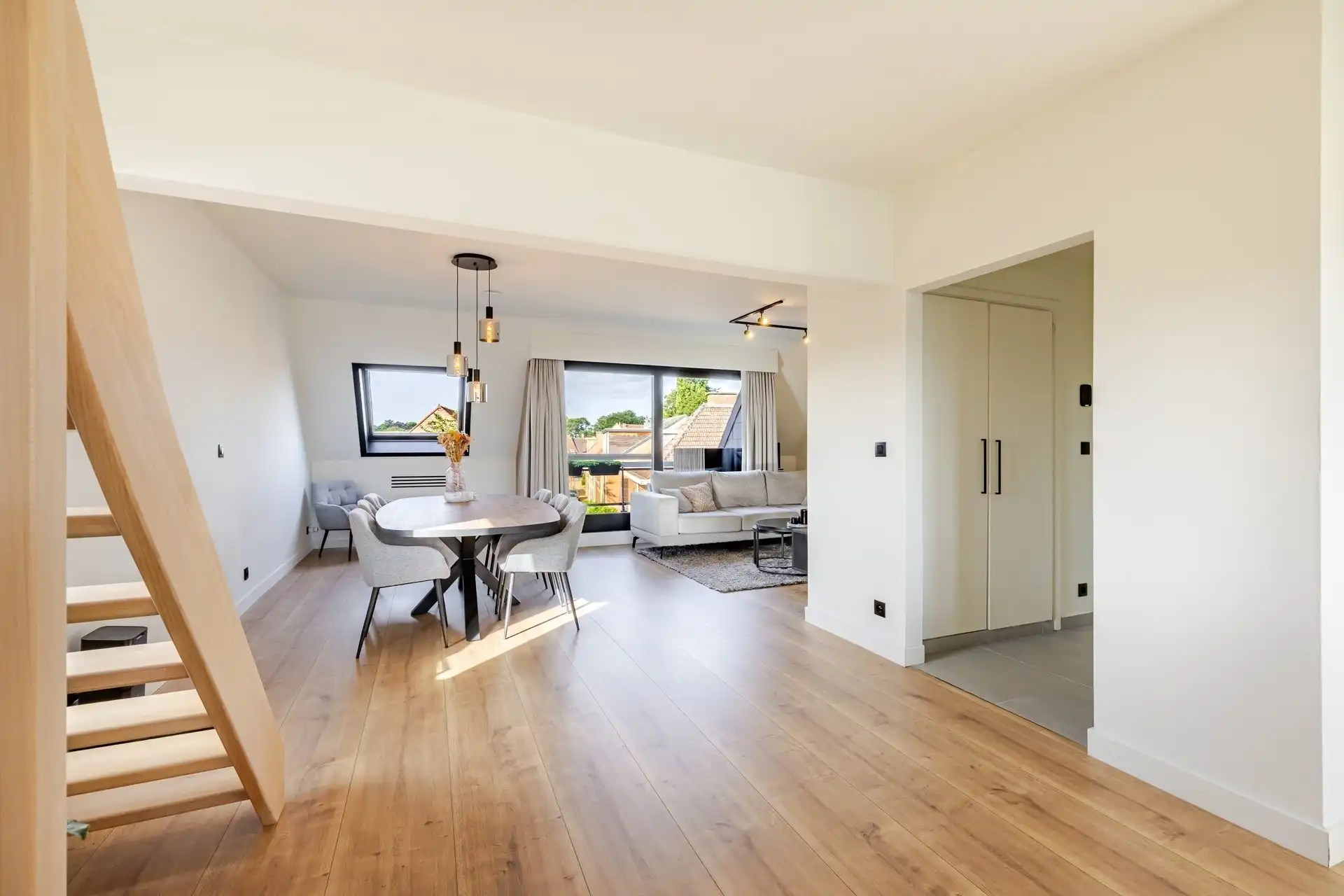 Prachtig gerenoveerd appartement in de dorpskern! foto 13