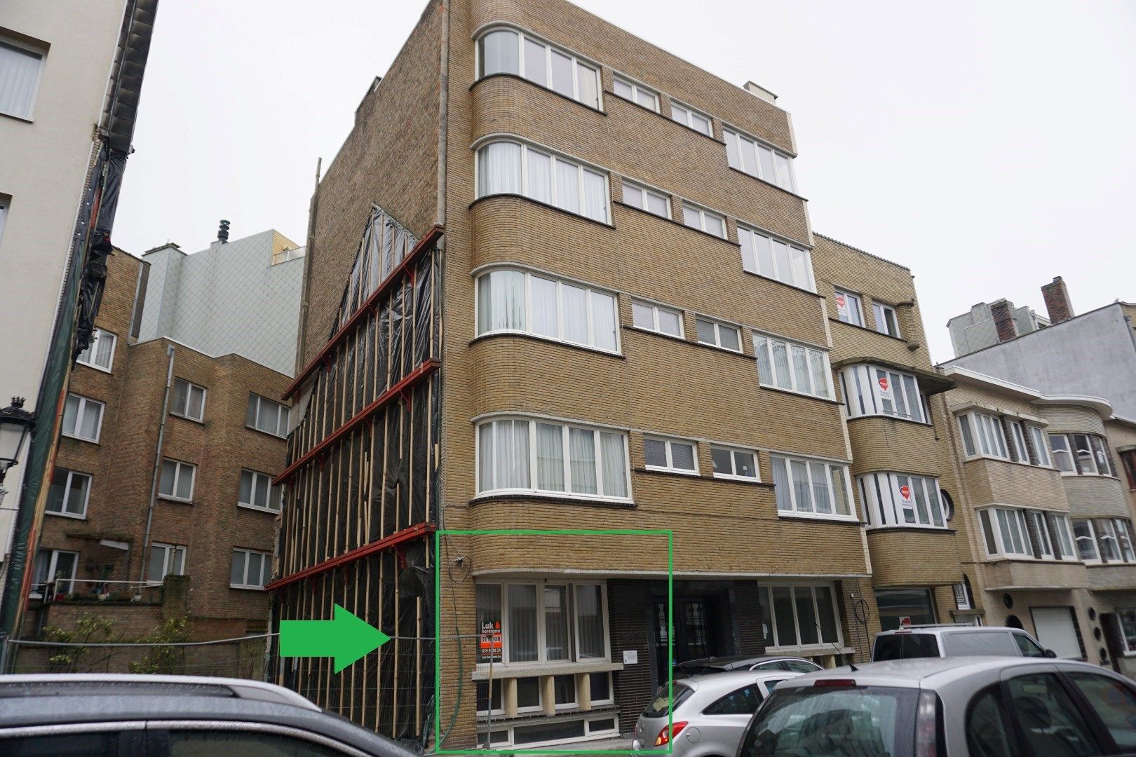 RUIM GEMEUBELD APPARTEMENT MET 1 SLAAPKAMER foto {{pictureIndex}}