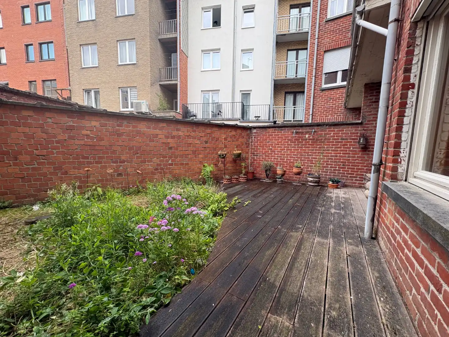 Gelijkvloers appartement met tuintje op toplocatie nabij zee foto 17