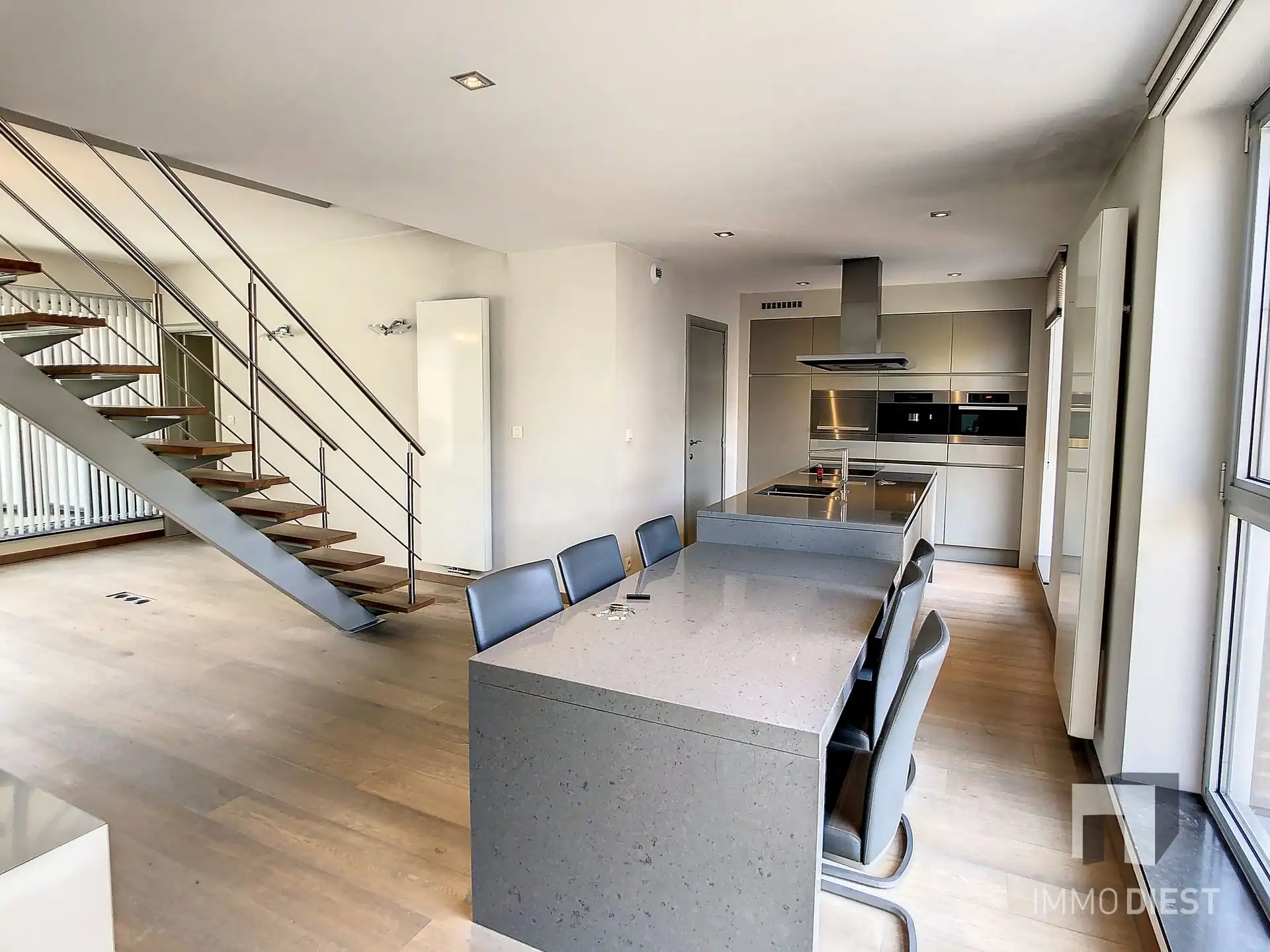 Knappe duplex met zicht op park en Demer - 3 slpks en parking foto 6