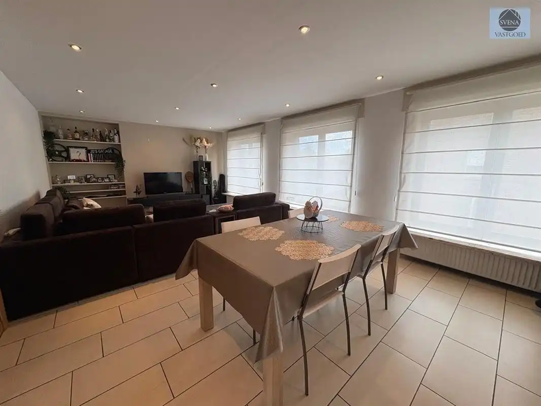 HANDELSHUIS EN APPARTEMENT MET 5 SLAAPKAMERS foto 4
