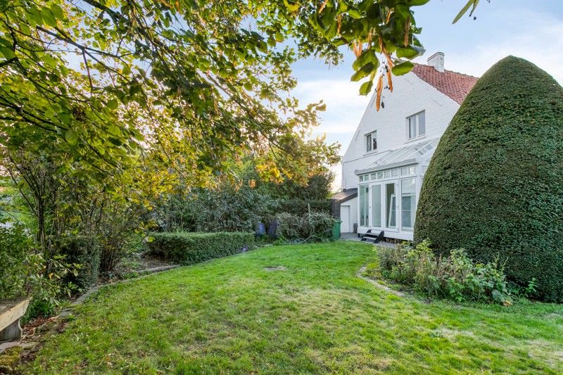 🏡 Uniek en authentiek pand vol karakter en mogelijkheden. Ruime woning, multifunctionele bijgebouwen en een charmante, omsloten tuin. foto 13