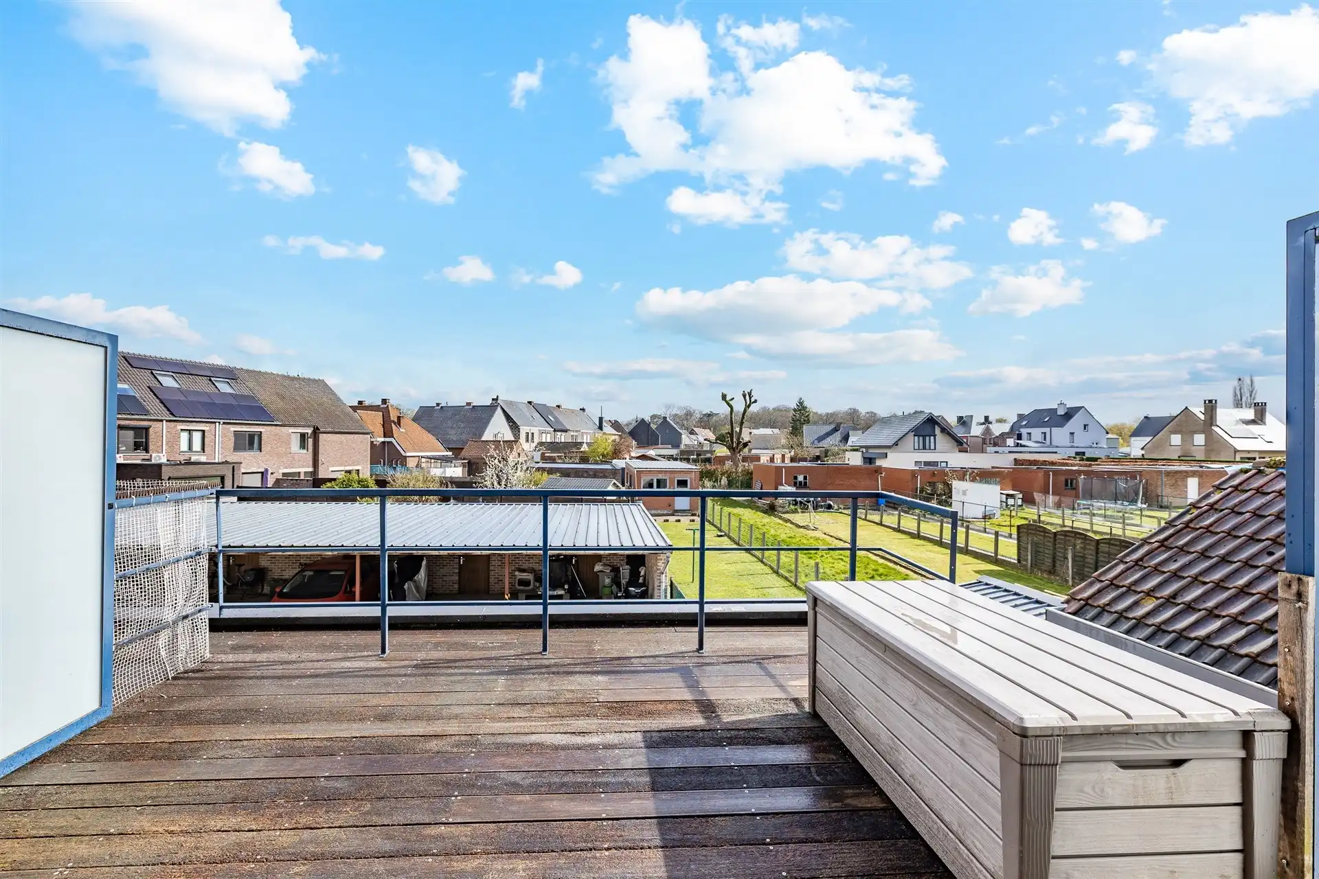 Rustig gelegen duplex appartement met carport foto 7