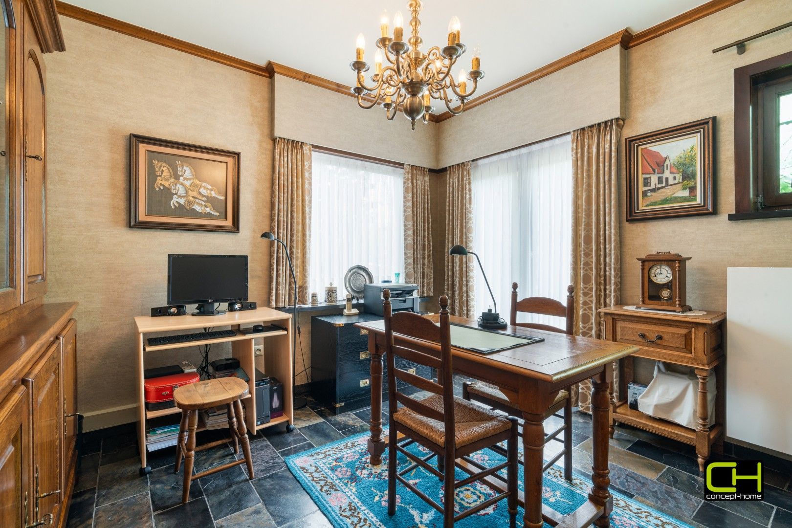 Ruime gezinswoning met 4 slaapkamers, tuin en prachtig uitzicht te koop in Lievegem foto 5