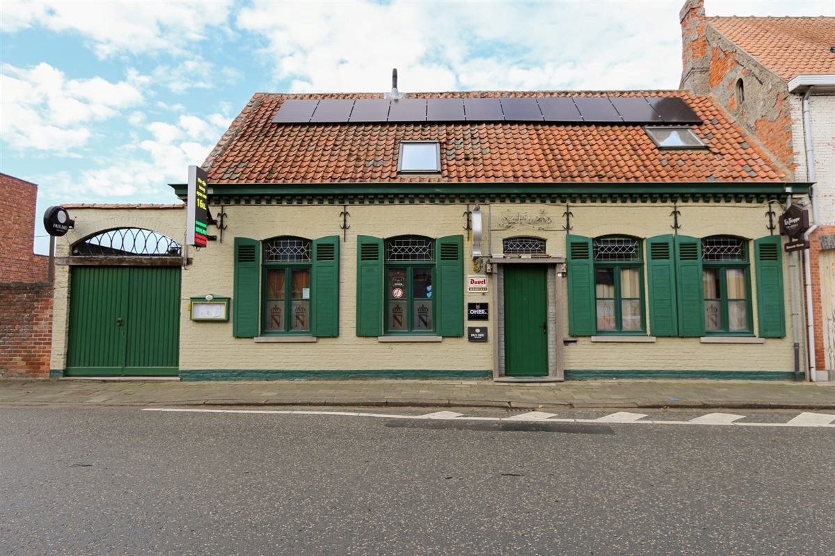 Rendabel Restaurant met woonst op Toplocatie foto {{pictureIndex}}