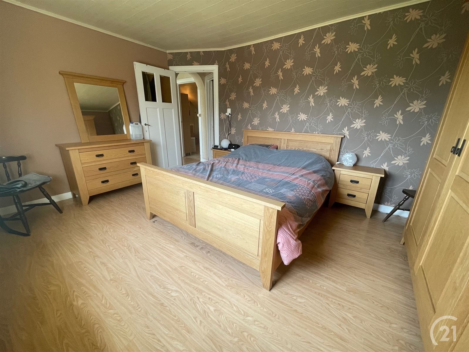 Op te frissen viergevelwoning met tuintje, stal en garage op 3are67 foto 16