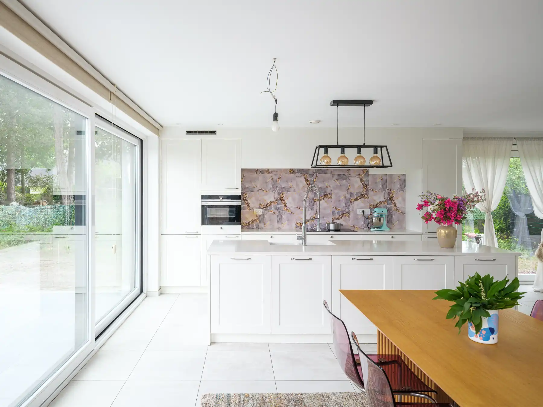 Moderne en energiezuinige woning in groene omgeving foto 5