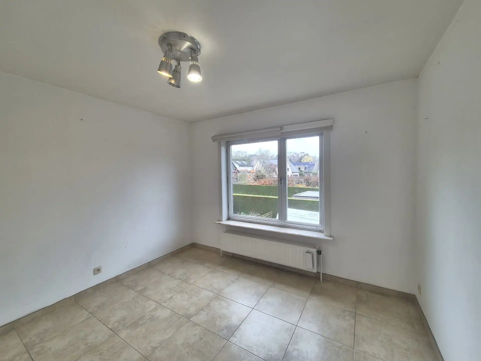 Centraal gelegen ruim appartement met groot zongericht terras en garage. foto 18