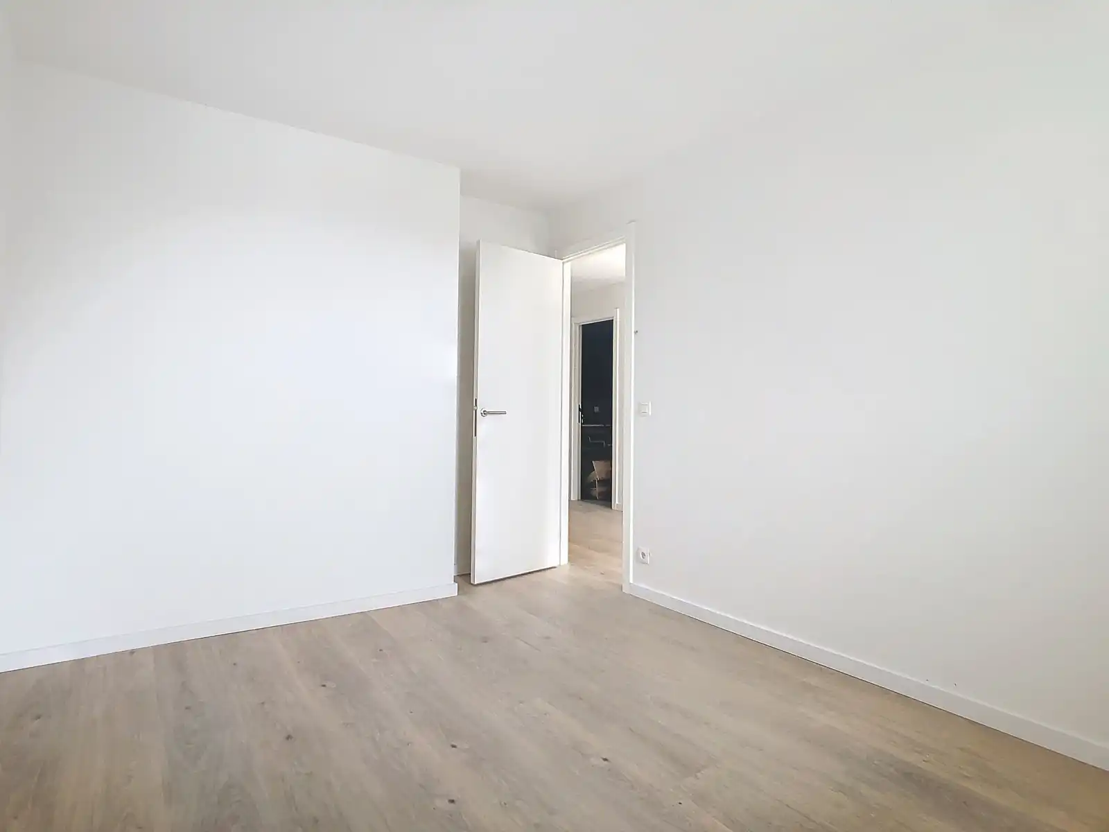 The Hallery: appartement met 2 slkmrs - terras - staanplaats foto 7