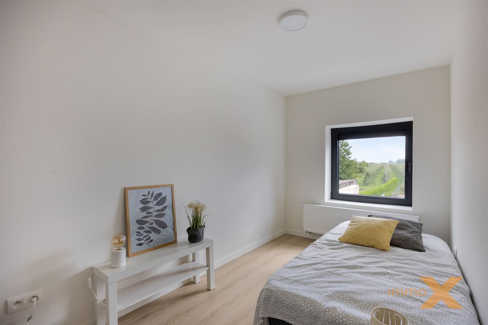 GERENOVEERDE KNUSSE WONING MET LEUKE TUIN foto 12