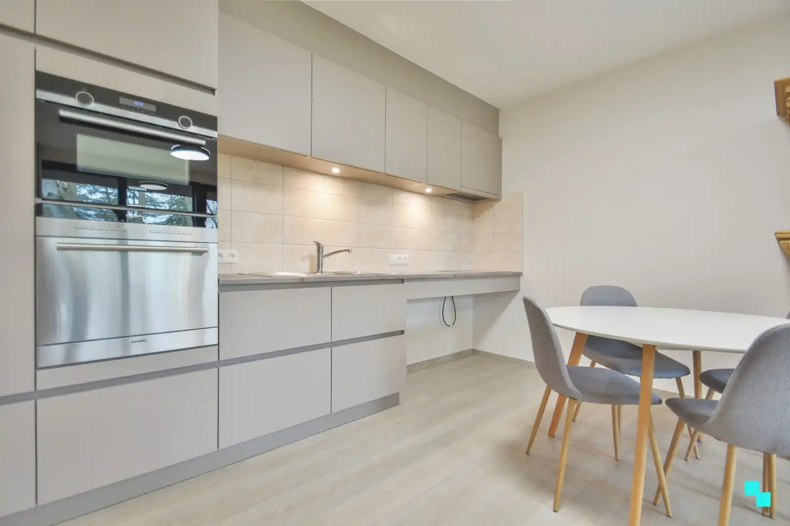 Assistentieflat op unieke ligging foto 8