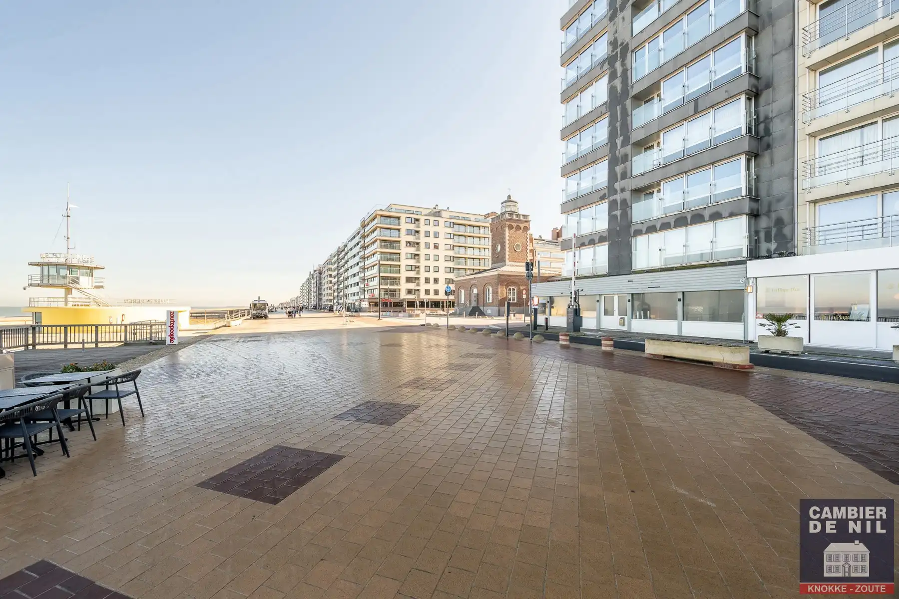 Horeca pand gelegen op een top locatie, op de hoek van de Zeedijk-Knokke en het Lichttorenplein! foto 10