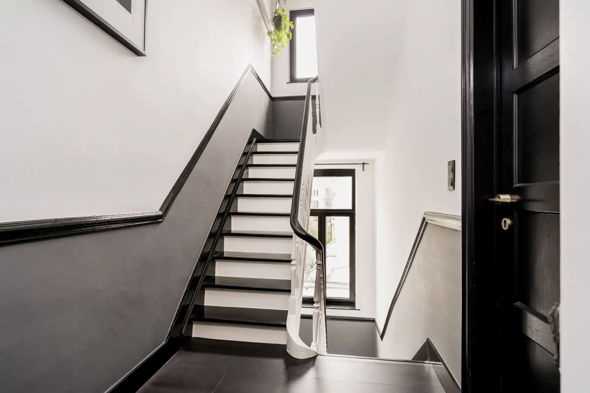 Uniek, gerenoveerd herenhuis op een toplocatie in de Europese wijk foto 21