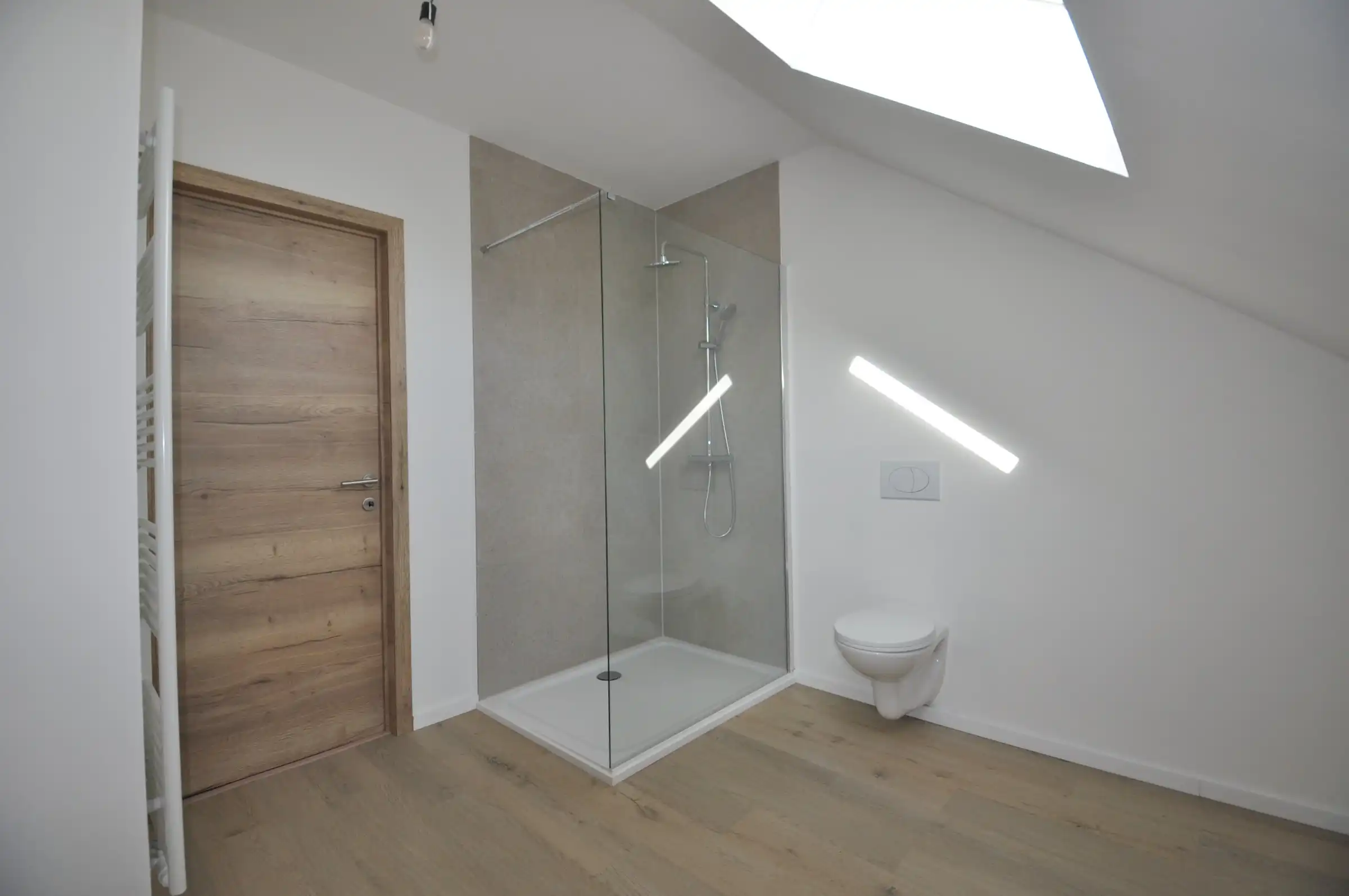 Gerenoveerd huis vlak bij de zee foto 17