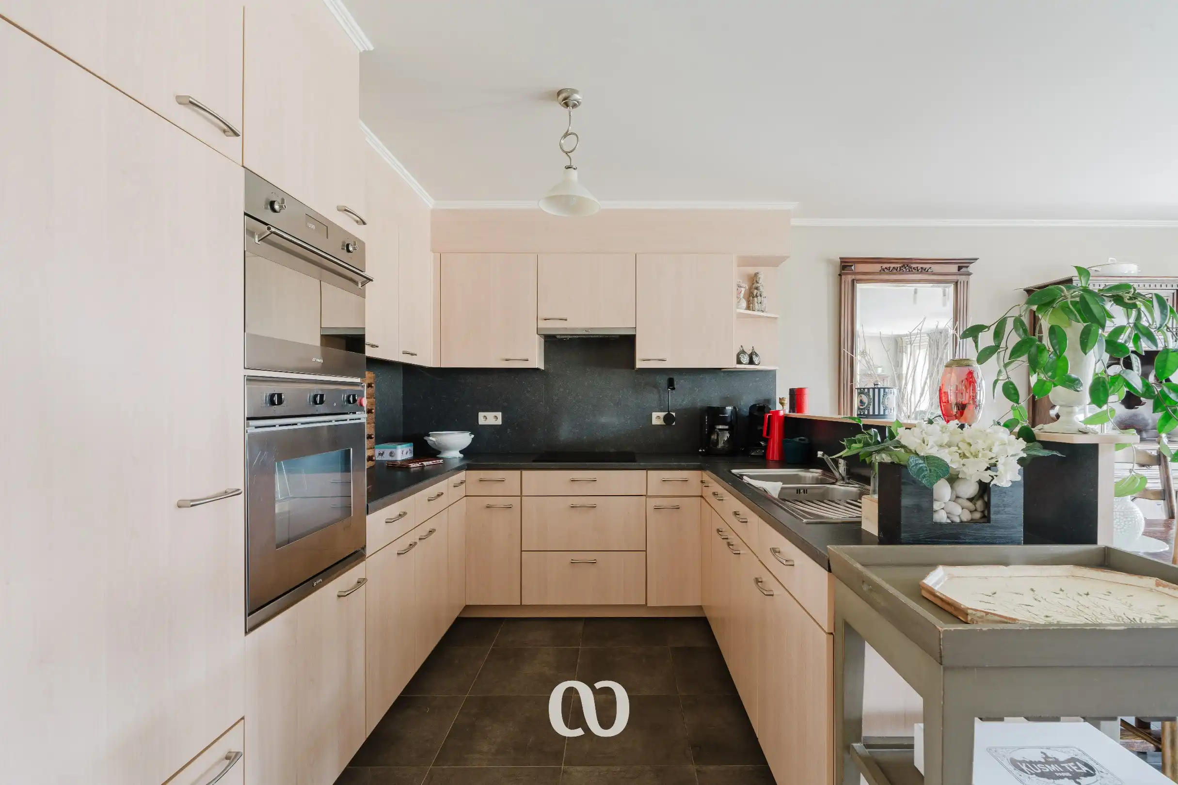 Gelijkvloers appartement met 3 slaapkamers, garage en tuin in Huise foto 5