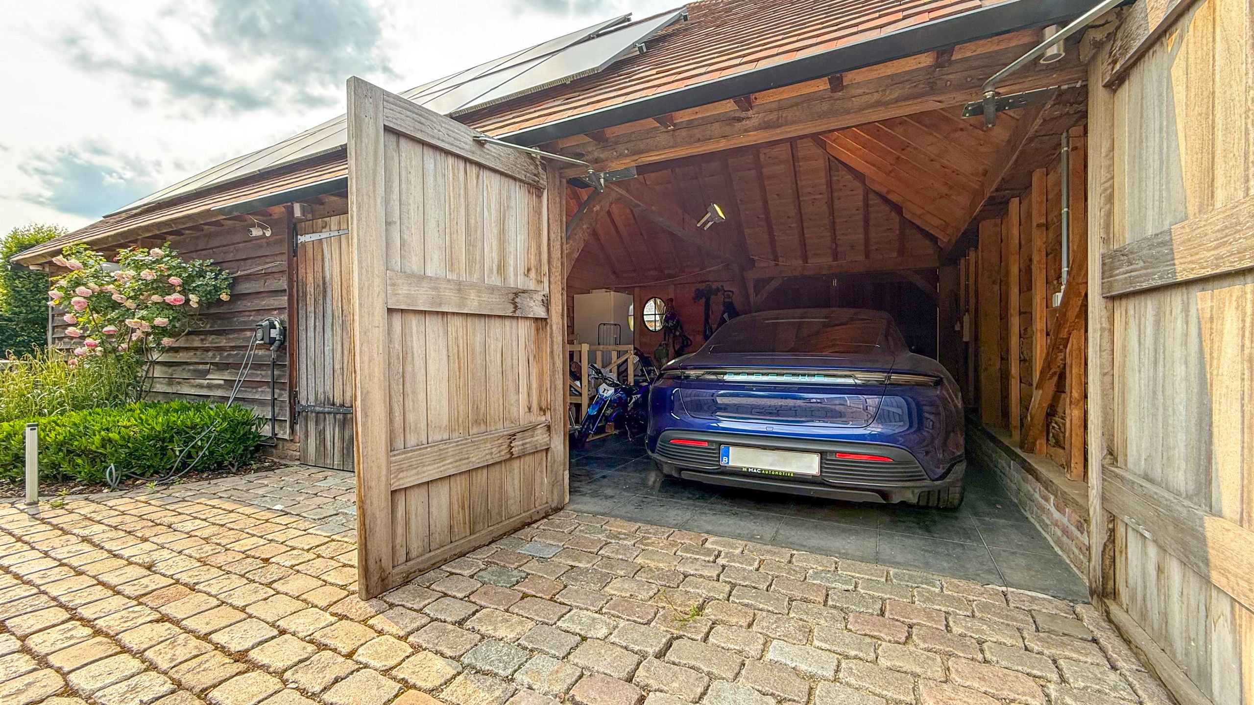 Exclusieve villa met zwembad op riant perceel in Koersel! foto 78