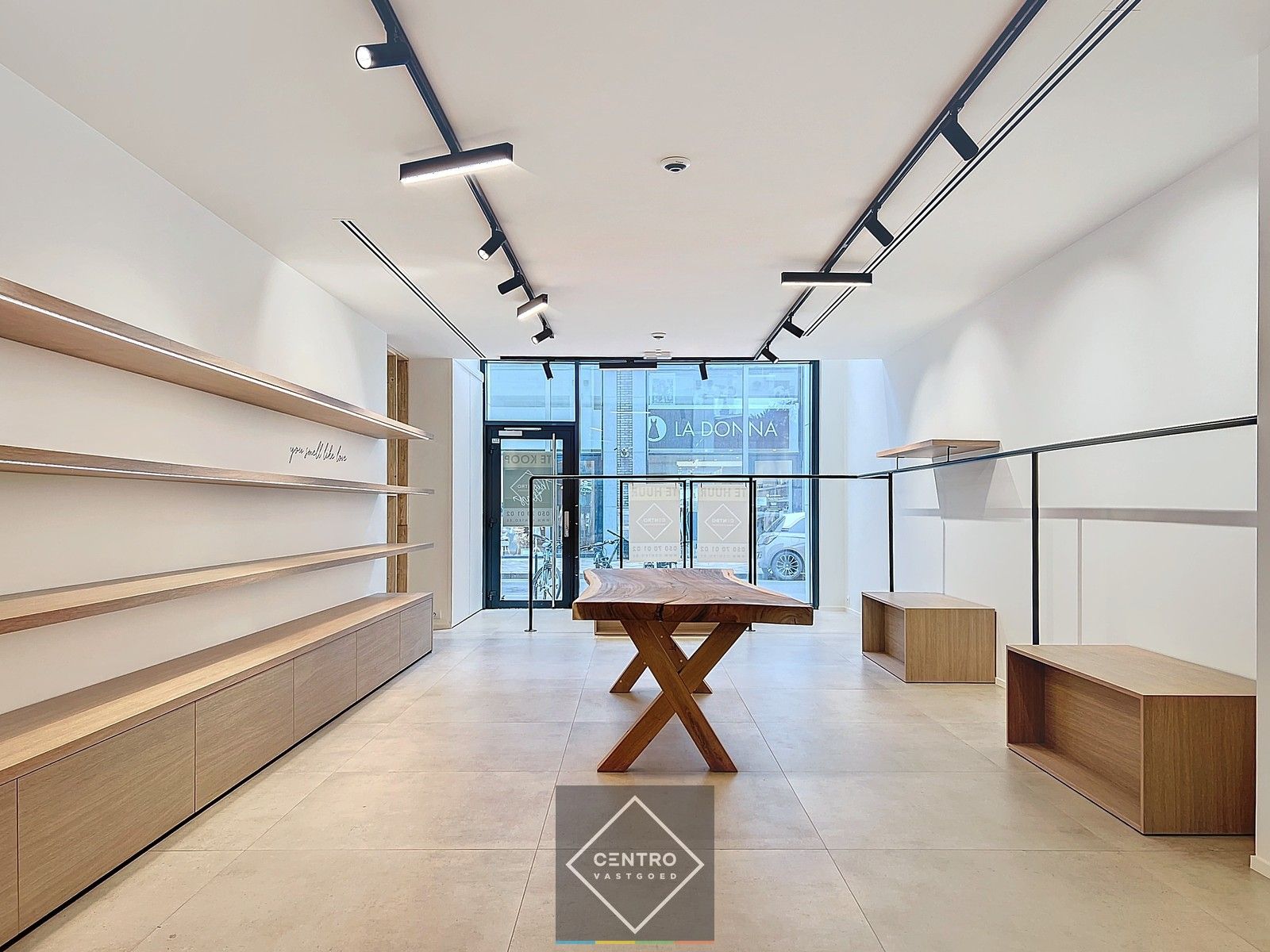STIJLVOL ingericht handelspand 125m² (+ terras) TE KOOP aan de Ooststraat te ROESELARE ! foto 8