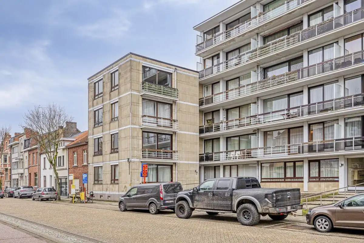 Instapklaar 2-slaapkamer appartement nabij centrum Hasselt foto 16