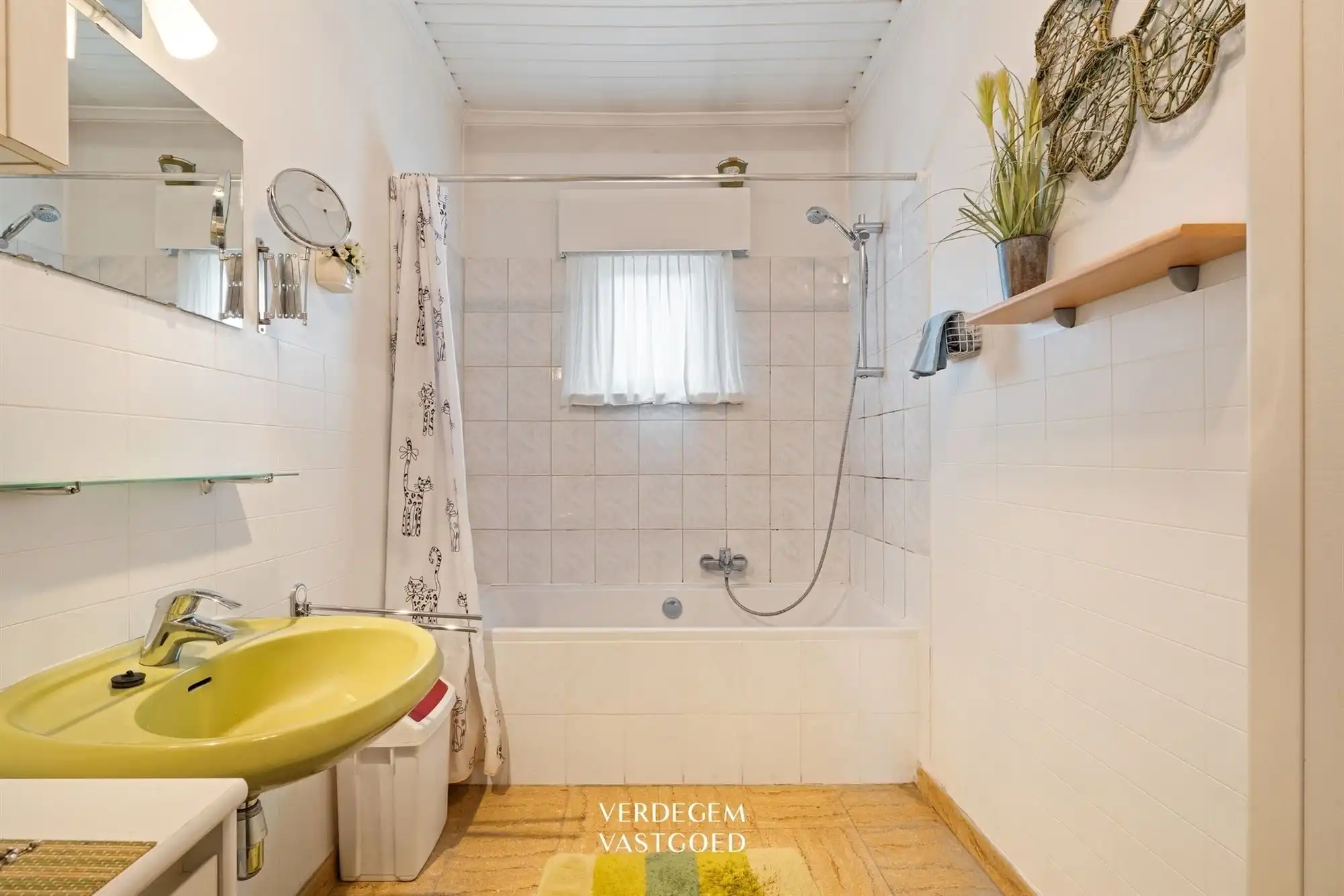 Charmante bungalow met 3 slaapkamers, ruime garage en zonnige tuin op 585m² foto 13