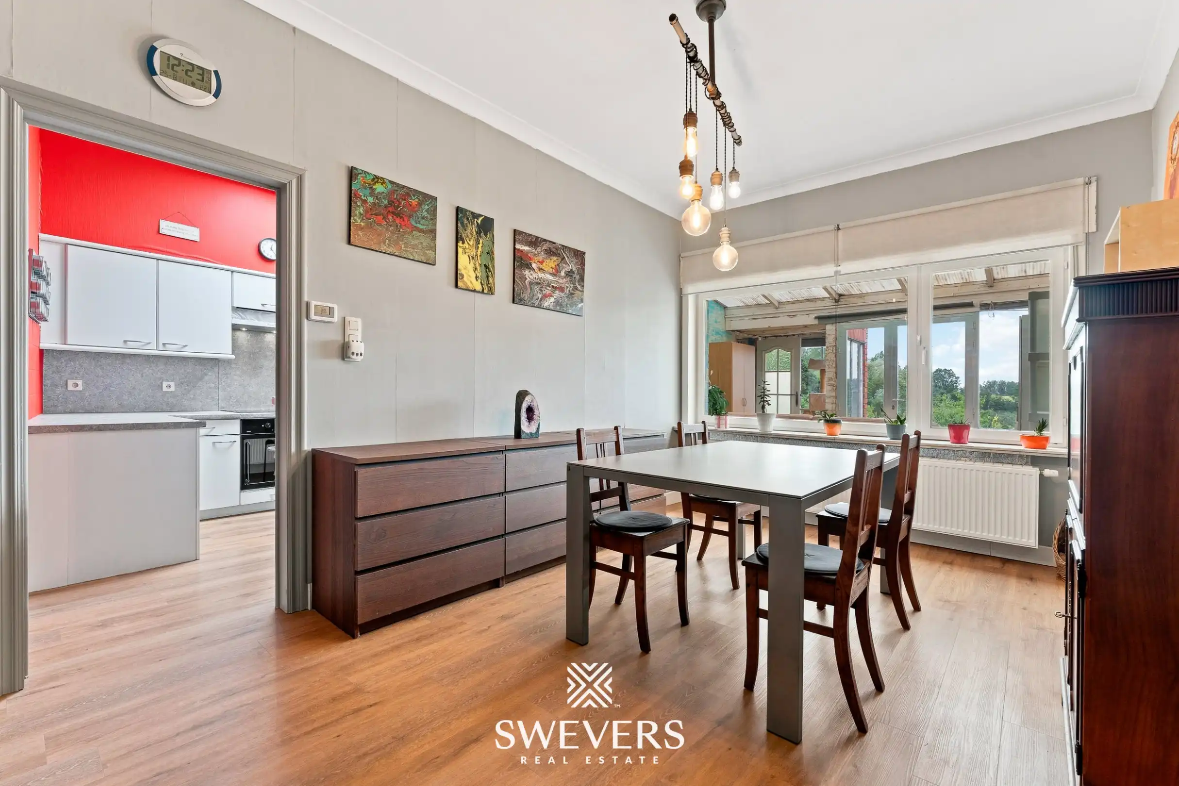 Instapklare woning met zonnige tuin in Borgloon foto 10