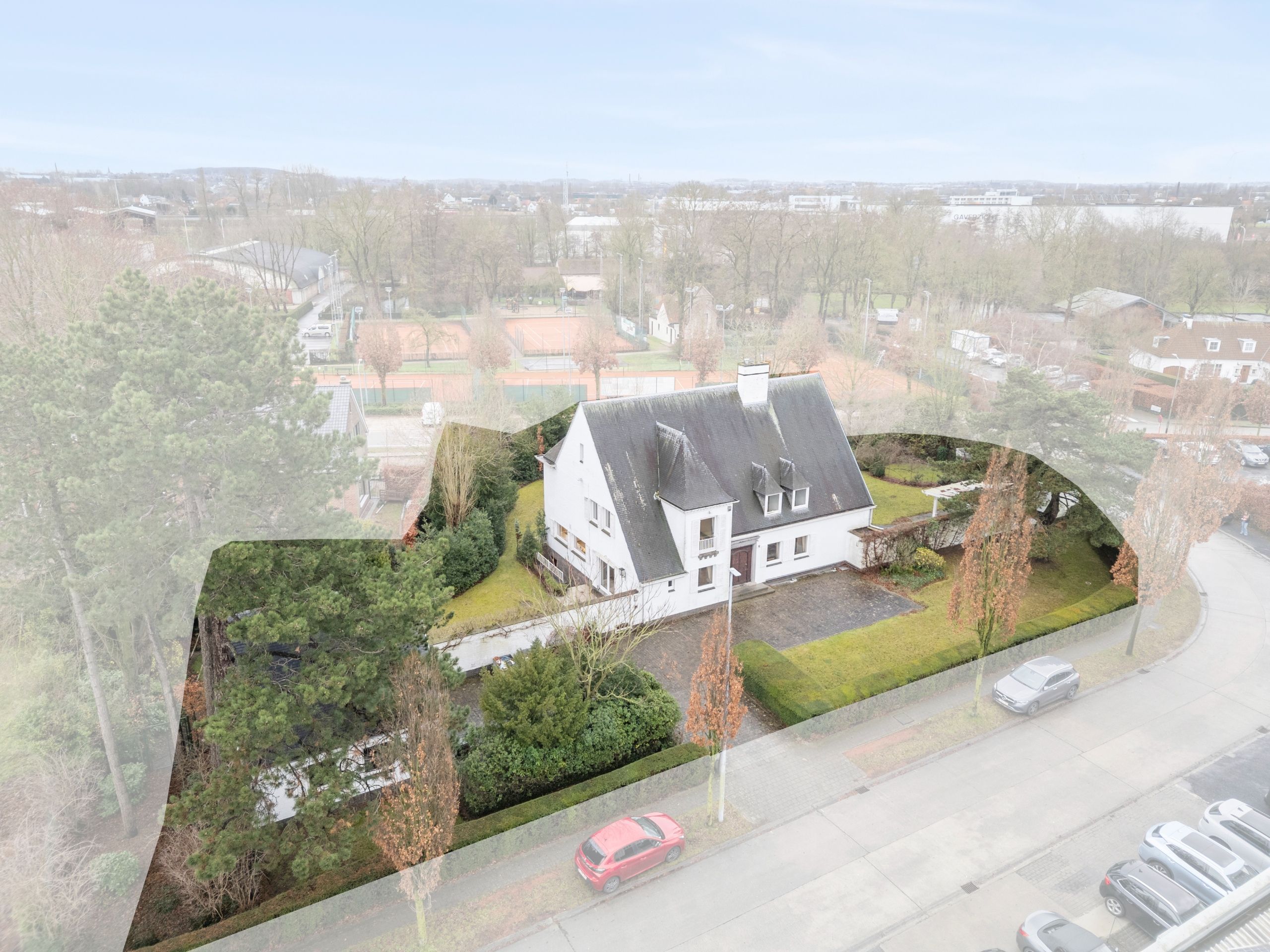 Charmante en ruime te renoveren villa op een perceel van 2.092m2 foto 31