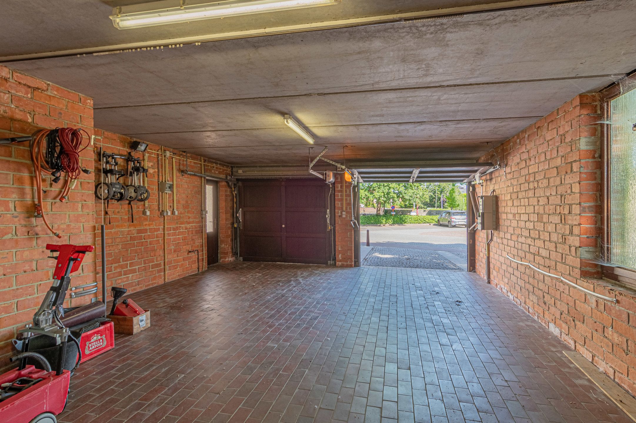 Riante woning met grote praktijkruimte foto 44