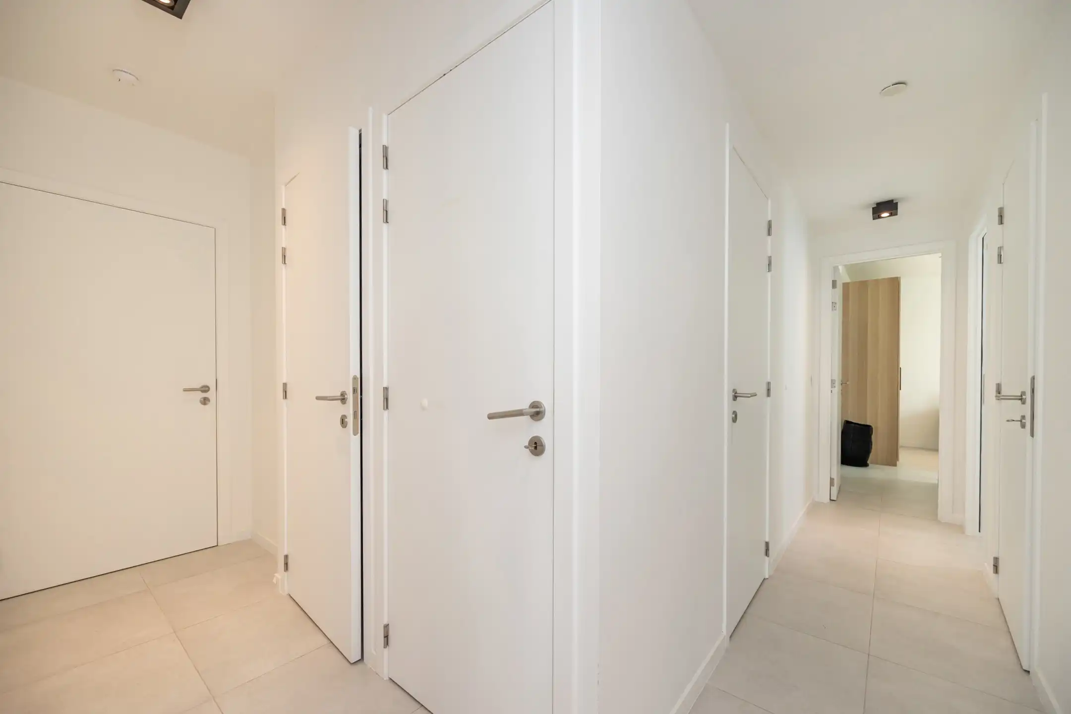 ANTWERPEN - gemeubeld appartement met weids zicht foto 9