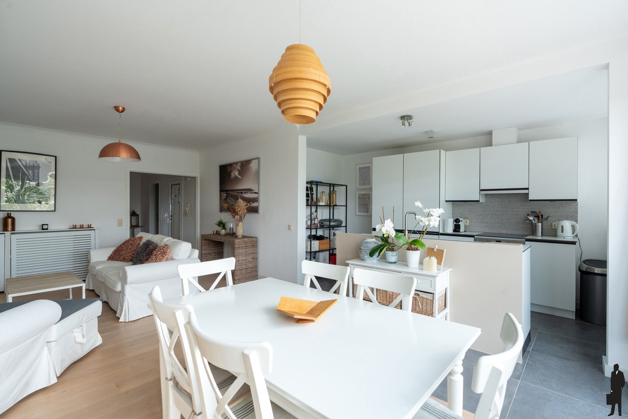 Zeer lichtrijk en gunstig gelegen appartement met 3 slaapkamers foto 4