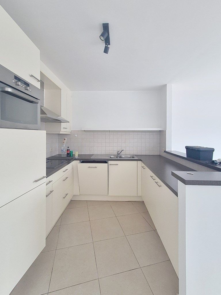 Appartement met 2 slpks en autostandplaats foto 5