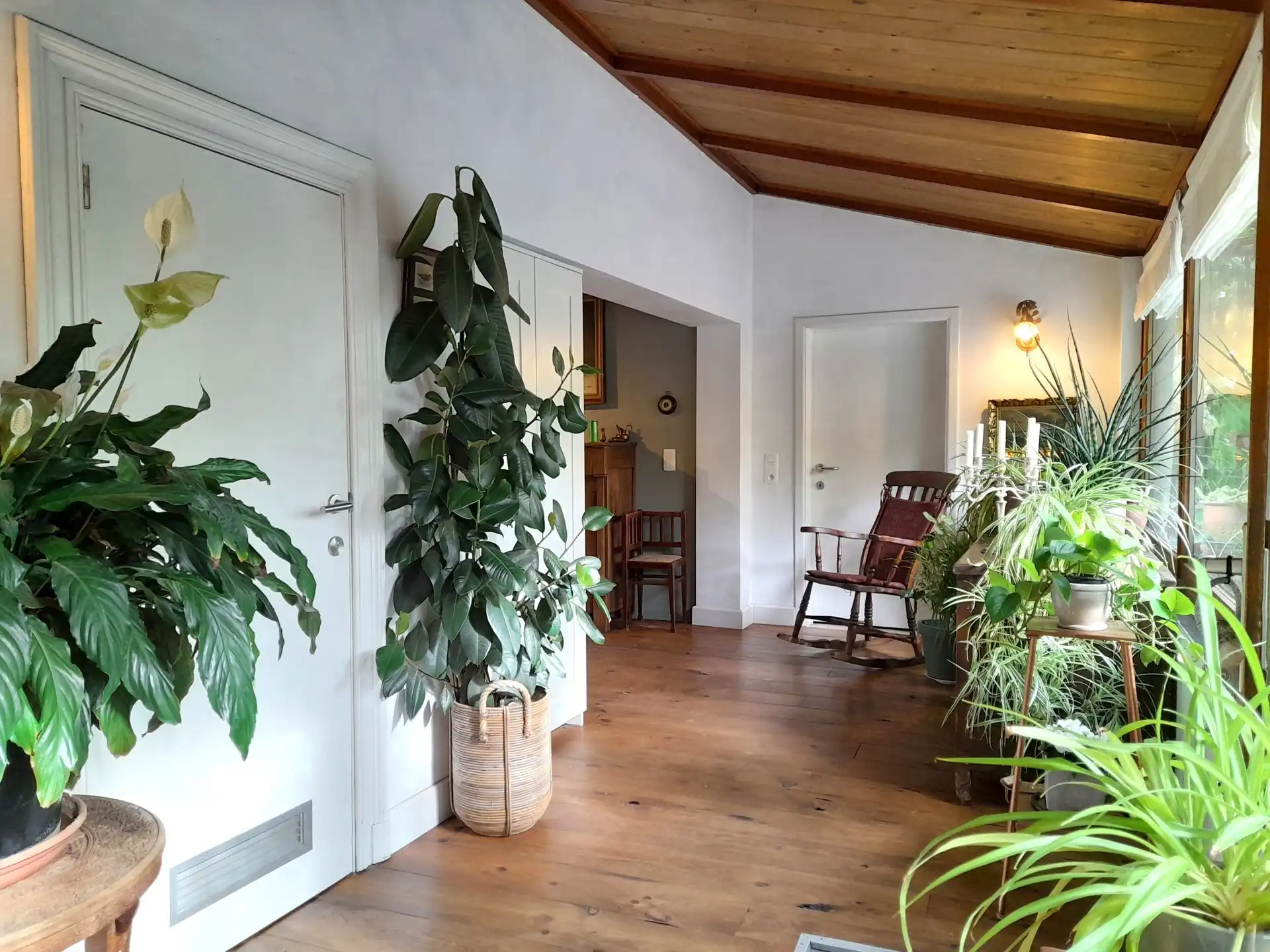 Langgevelhoeve met grote schuur, bakhuis en verwarmd zwembad foto 8