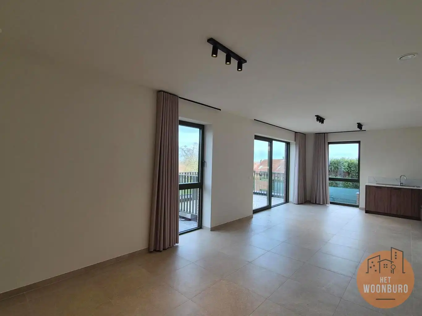 Nieuwbouw appartement 1 slpk, bureau en autostaanplaats foto 5