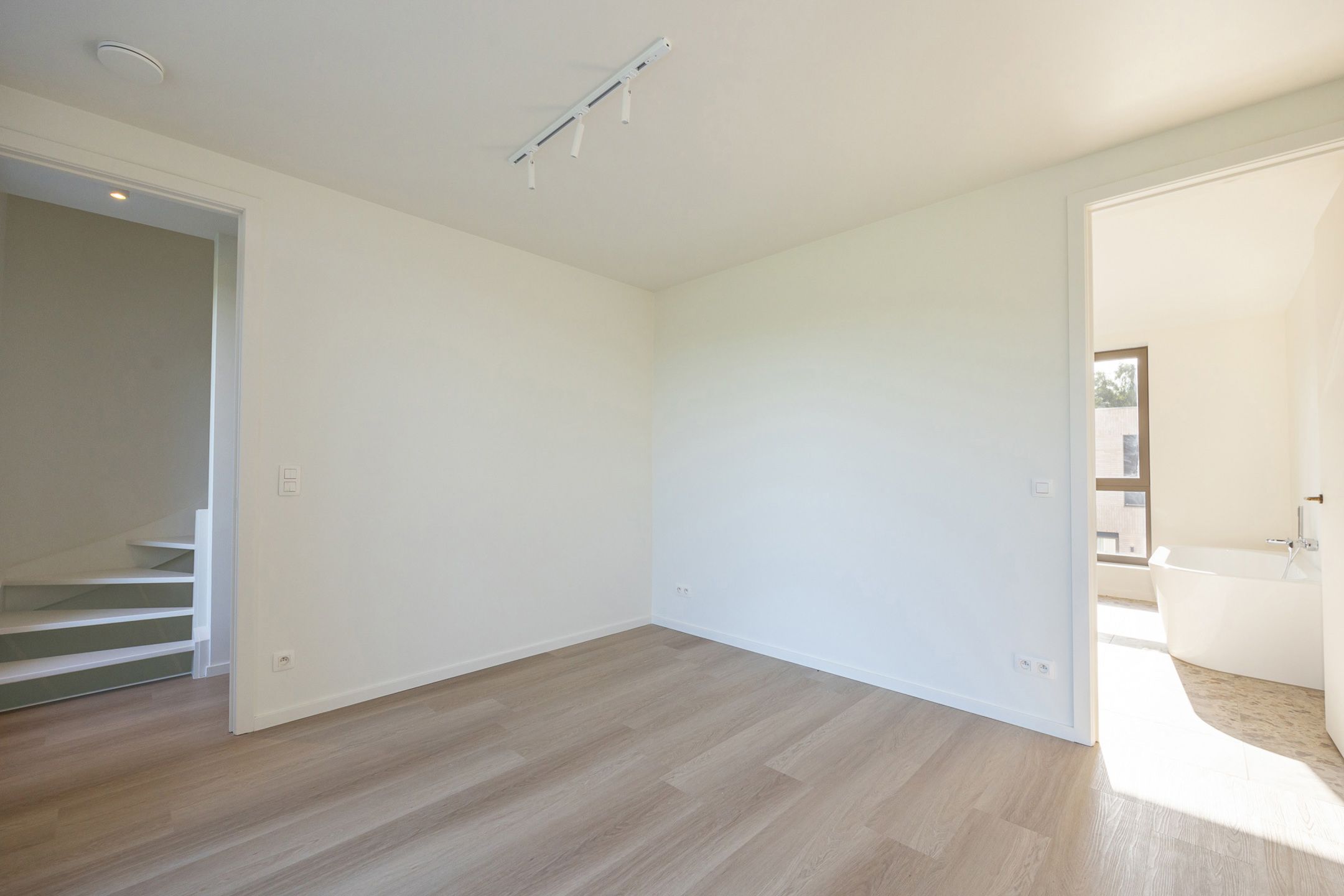 Nieuwbouwwoning met 3 slaapkamers en een prachtig open uitzicht foto 9