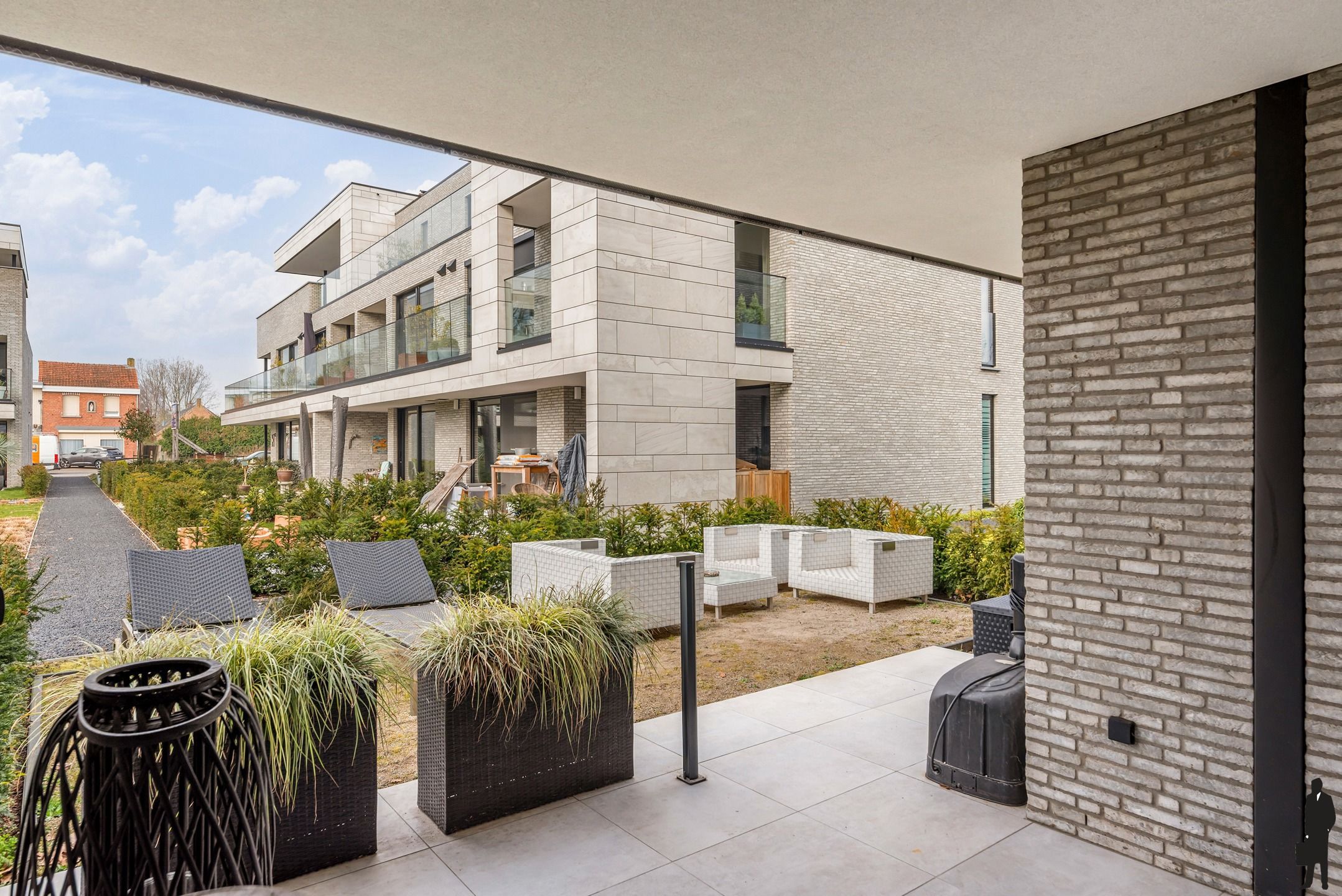 Luxe afgewerkt gelijkvloers appartement met twee slaapkamers foto 13