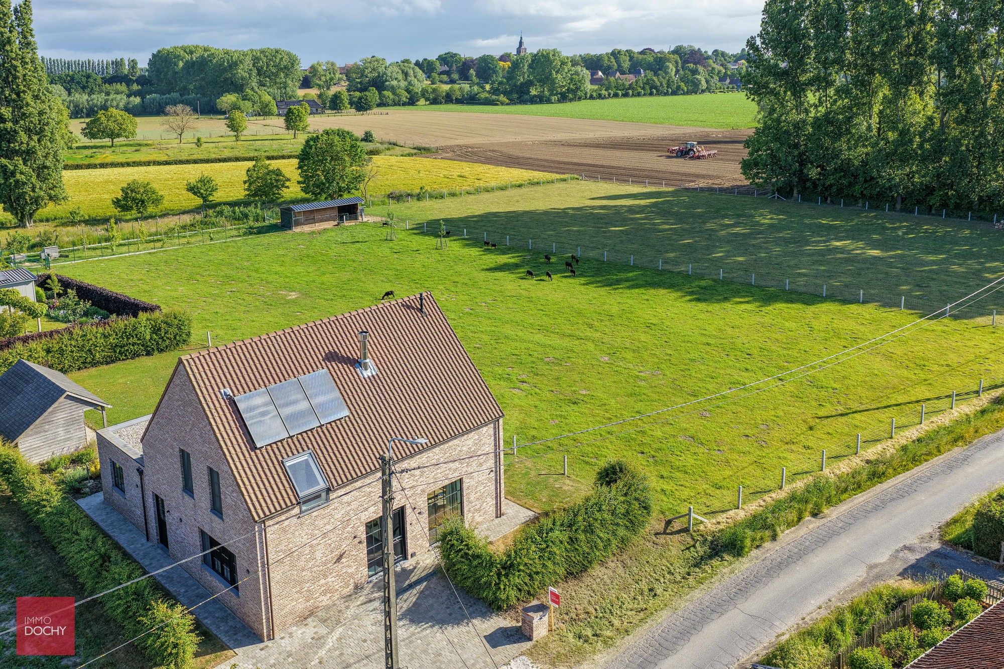 Recent gebouwde villa met prachtig landelijk zicht nabij centrum Wannegem foto 2