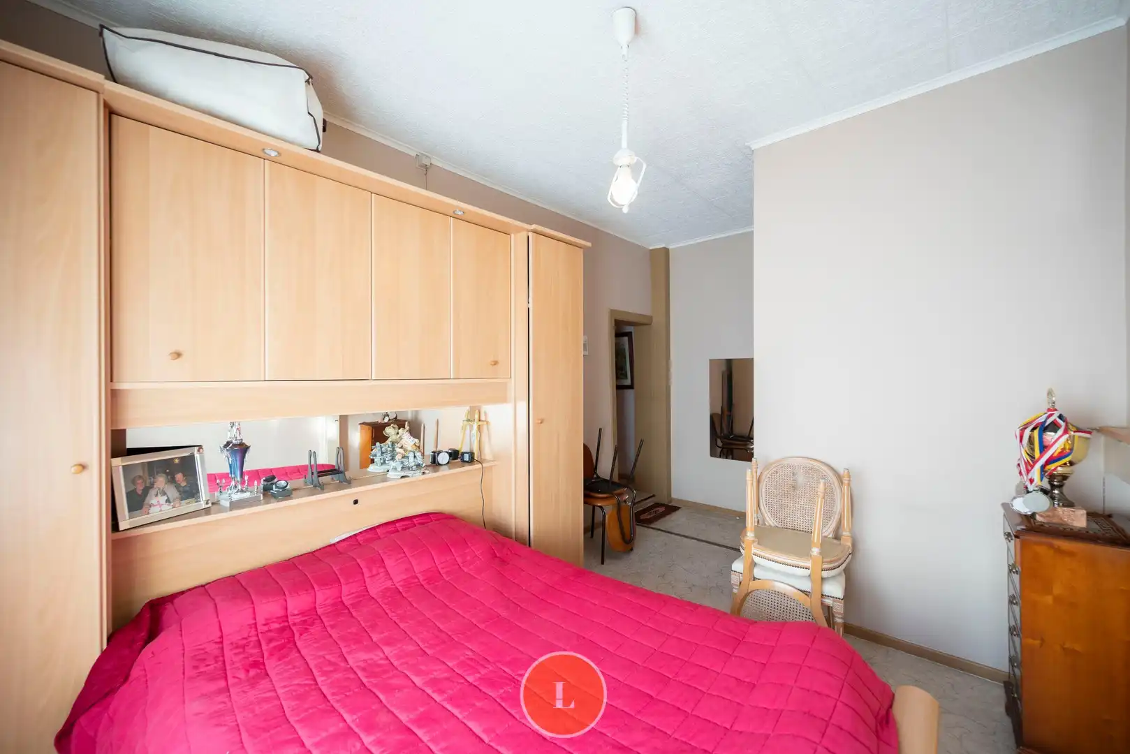 Te renoveren woning in centrum Menen foto 15