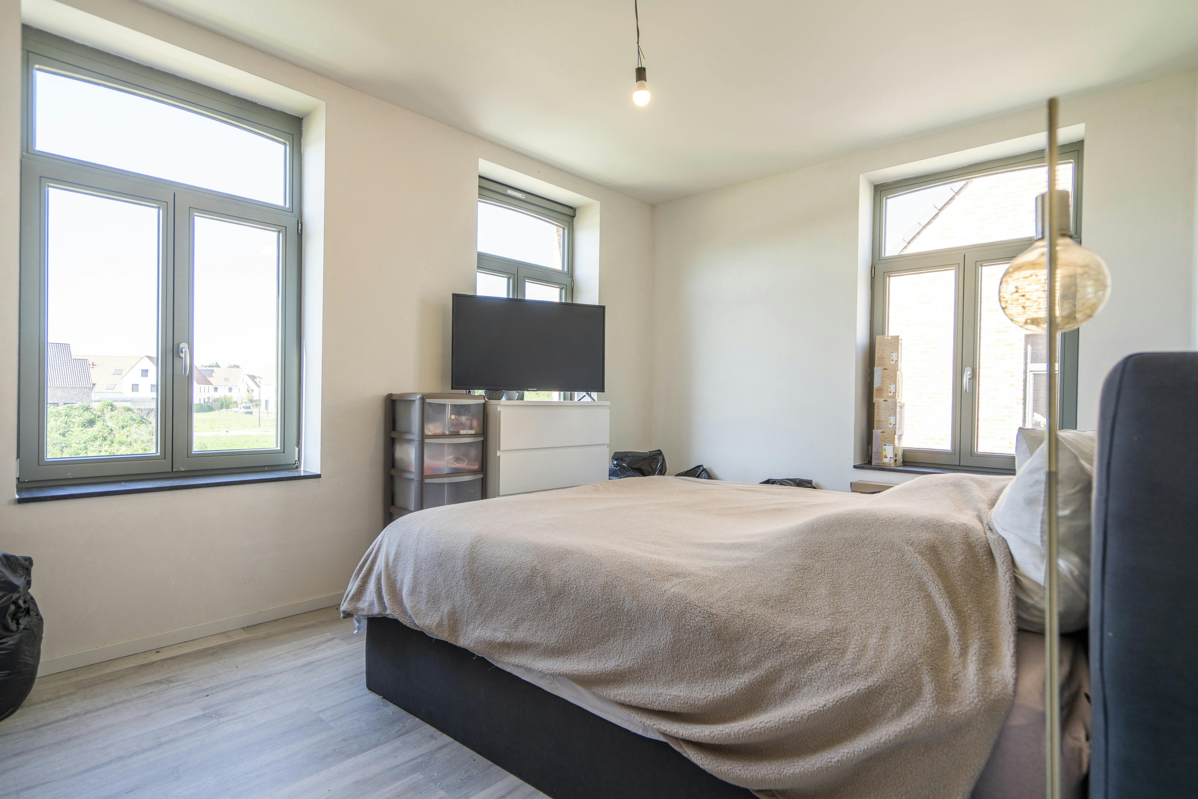 Lichtrijke gezinswoning met 4 slaapkamers te koop in Harelbeke! foto 11