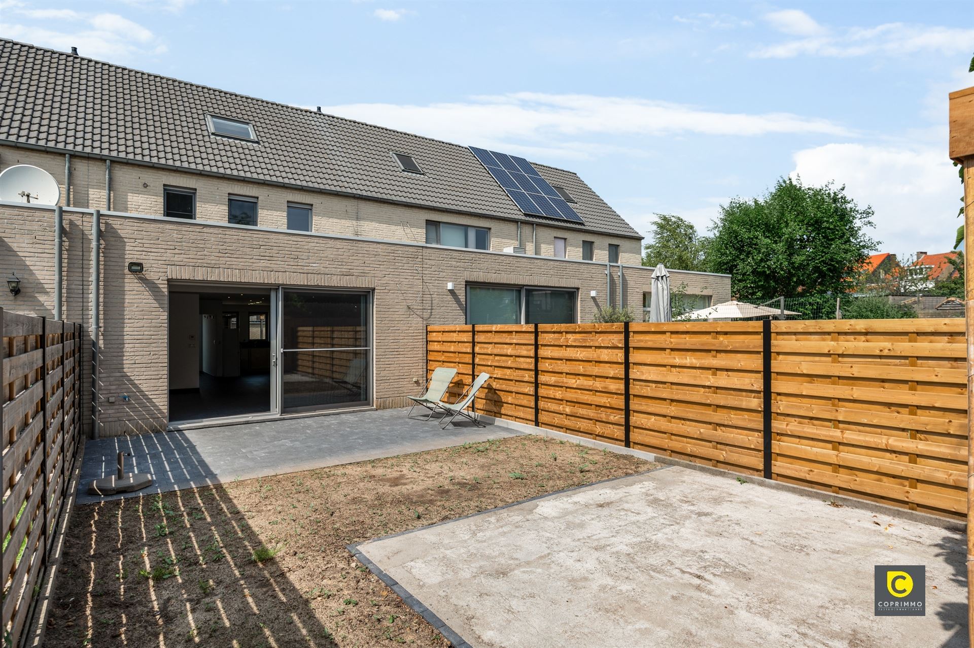 Recente instapklare woning op woonerf foto 11