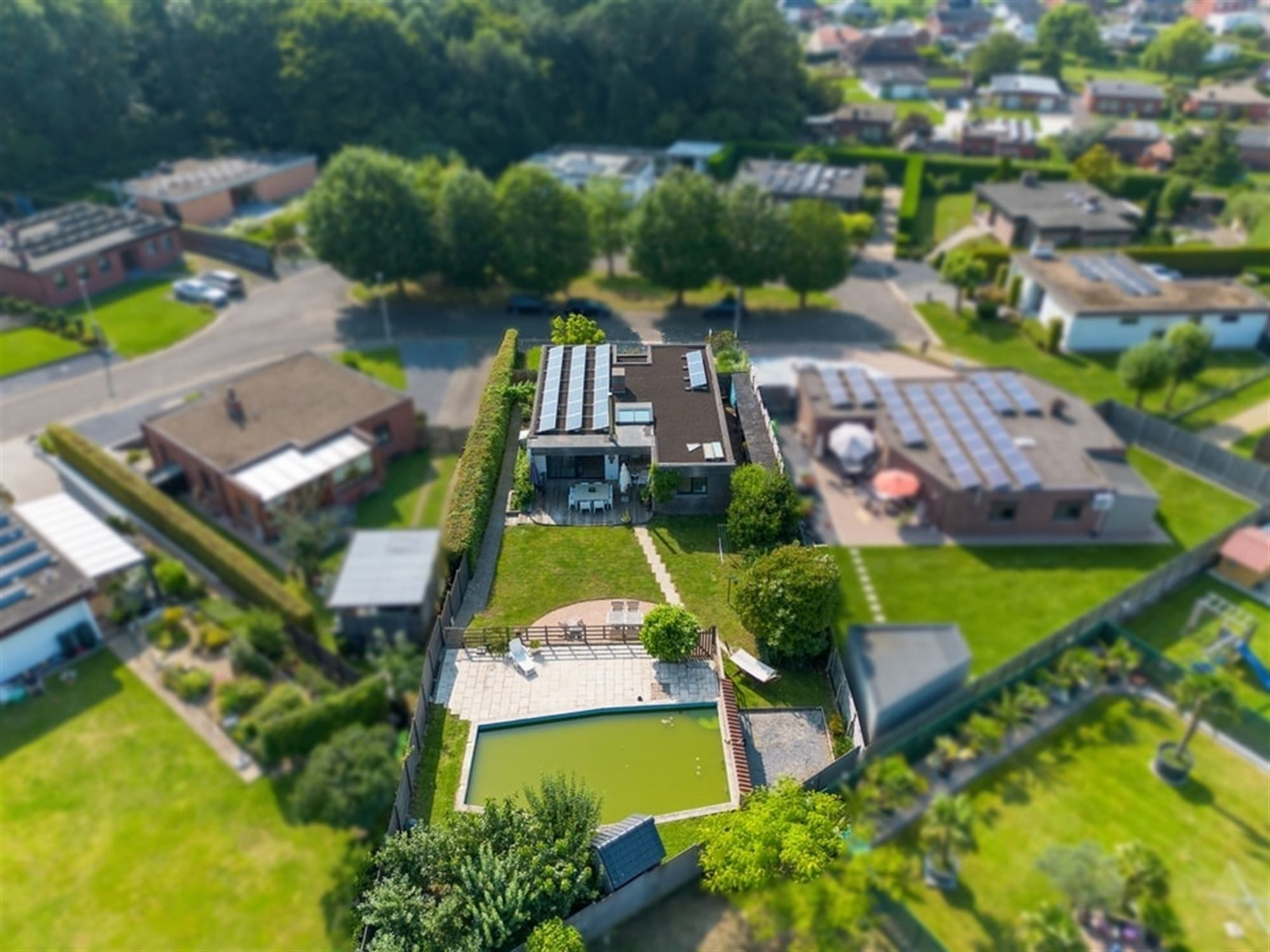  KNAPPE GEZINSWONING MET 4 SLKS EN RUIME GARAGE VAN 61M² PLUS ZONNEPANELEN IN NIEUWERKERKEN foto 39