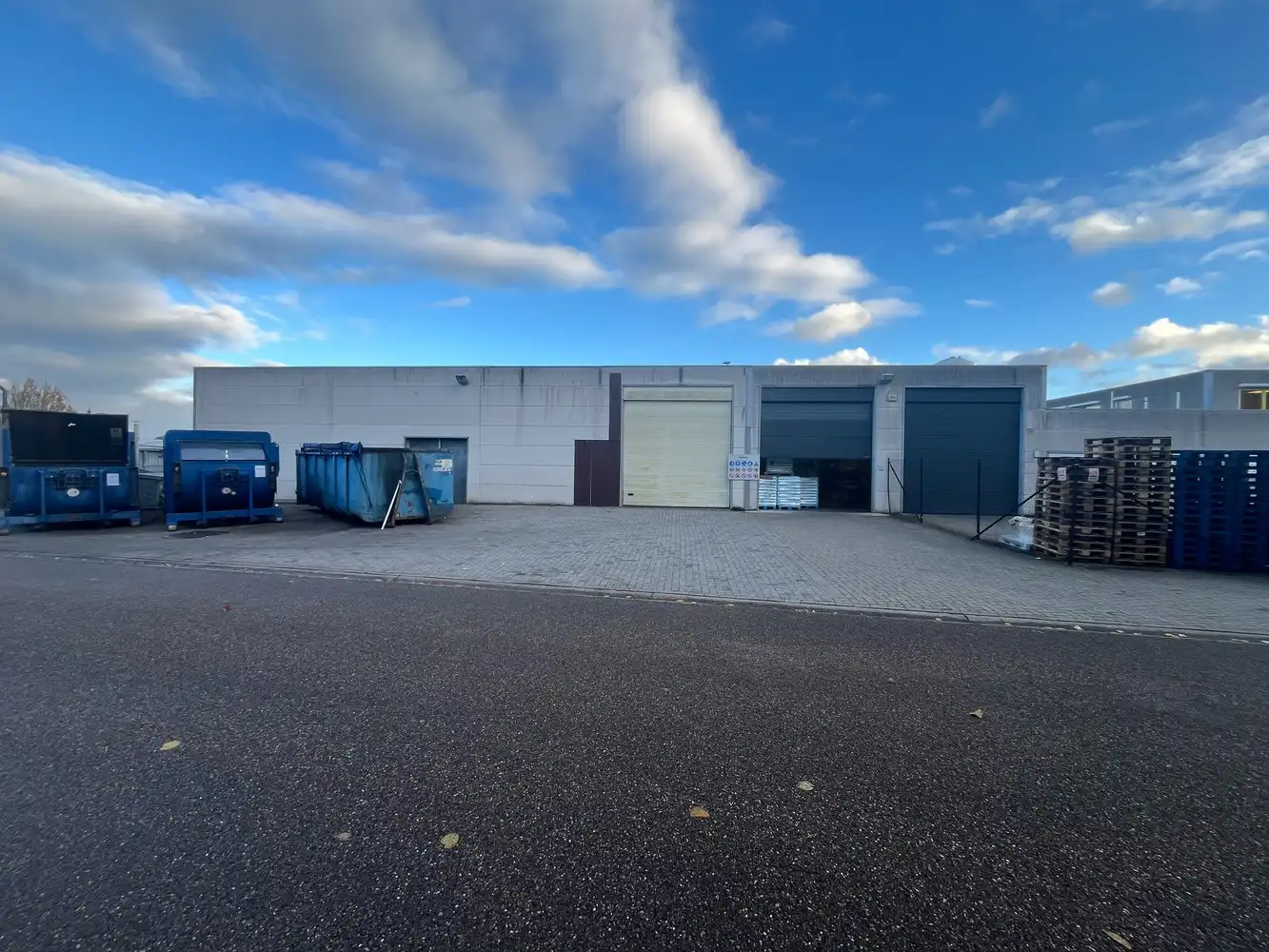 1.144m² Bedrijfsgebouw op 25a38ca foto 29