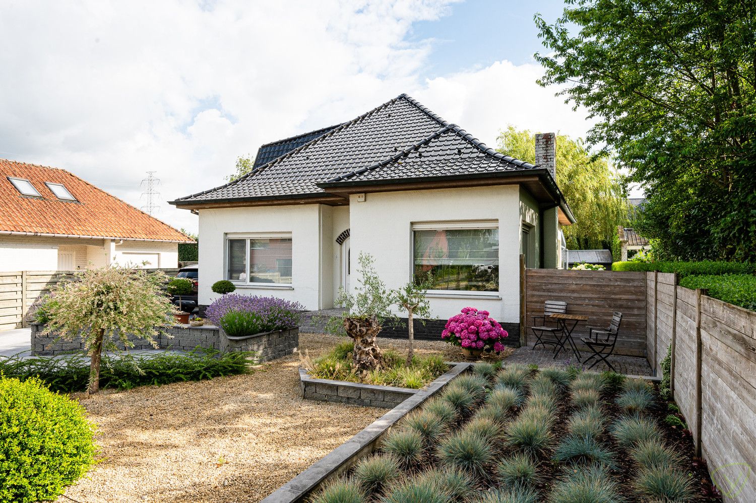 Gunstig gelegen alleenstaande woning net buiten het centrum! foto 3