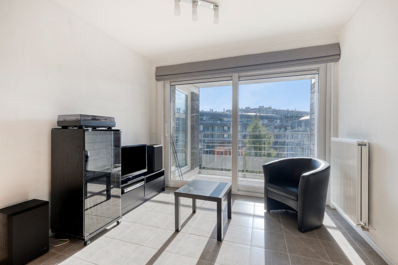 Goedgelegen appartement in recent gebouw **** IN OPTIE **** foto 3