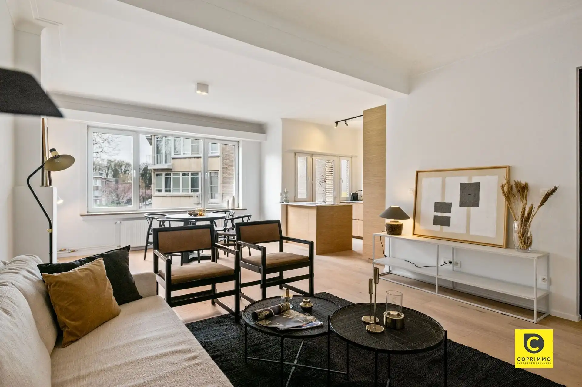 Prachtig gerenoveerd appartement!  foto 2